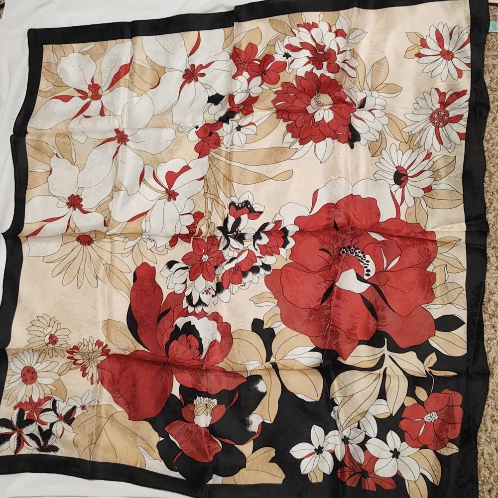 Scarf - Picture 2 of 3